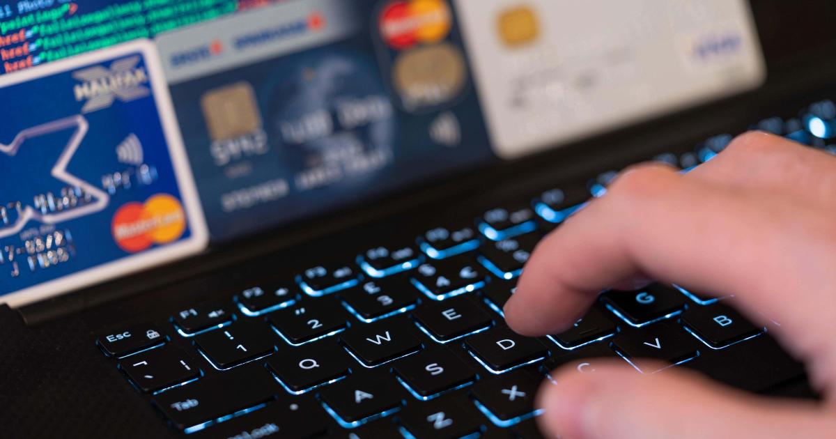 Music lovers need to be on their guard against ticket scams, major bank warns - Vimarsana News